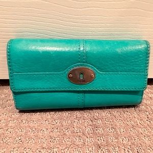 Fossil Tri-fold Wallet. Teal. Used.